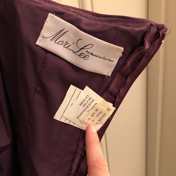 Plum Mari Lee bridesmaid dress size 4 - Picture 5 of 8